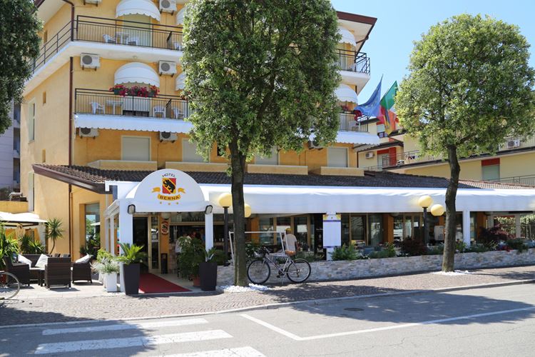 Hotel Berna: Pobyt s polopenzí 4 noci