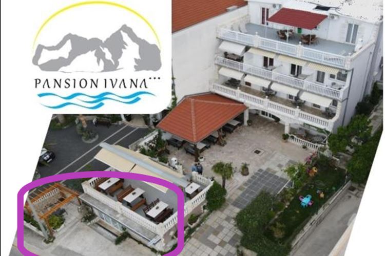 5lůžkový apartmán s terasou, grilem, vířivkou a výhledem na moře, Pansion Ivana, Chorvatsko, CK GEOVITA