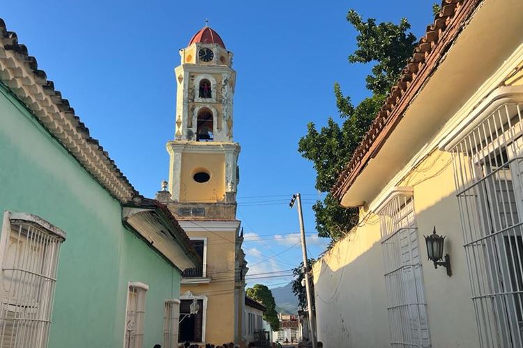 Kuba, poznávací zájezd, Dovolená s CK Geovita