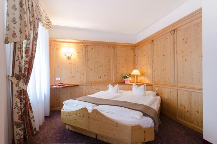 2lůžkový pokoj Comfort, Cevedale Living Romance Hotel, Pejo, Itálie, CK GEOVITA