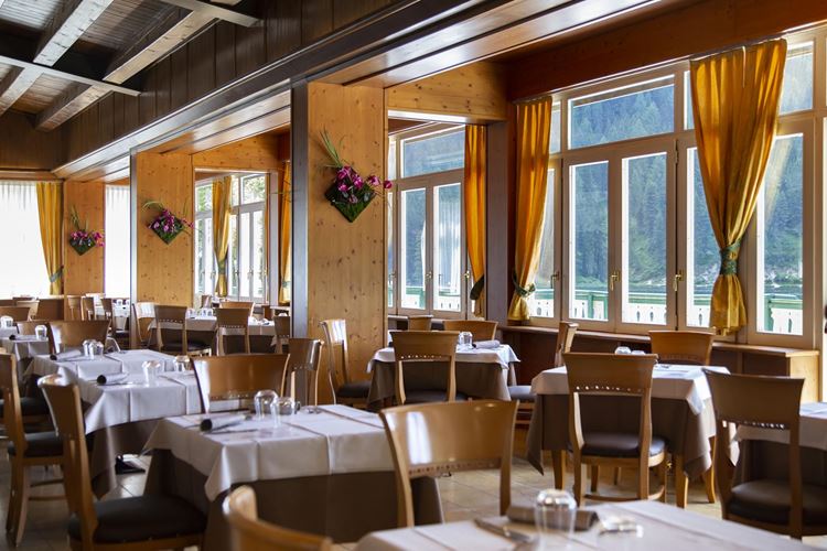 Grand Hotel Misurina, Cortina d Ampezzo, Itálie, CK GEOVITA