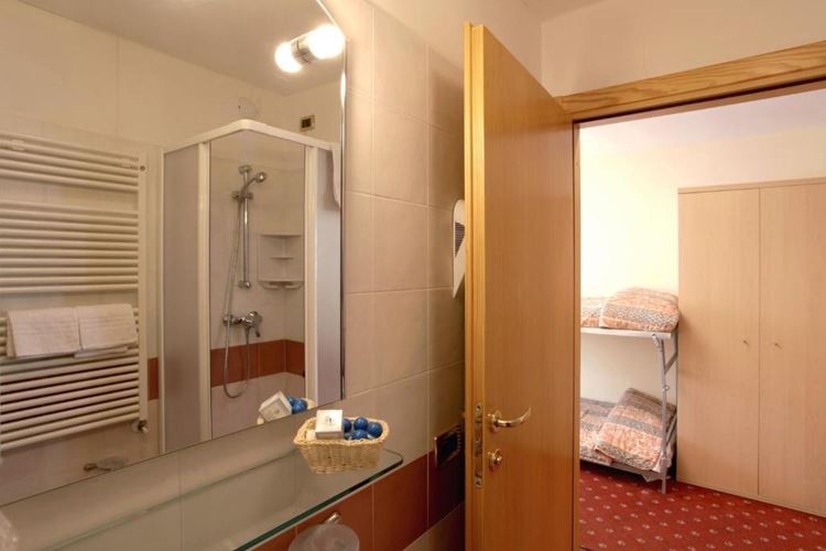 2lůžkový pokoj Comfort s přistýlkou, Hotel Delle Alpi, CK GEOVITA