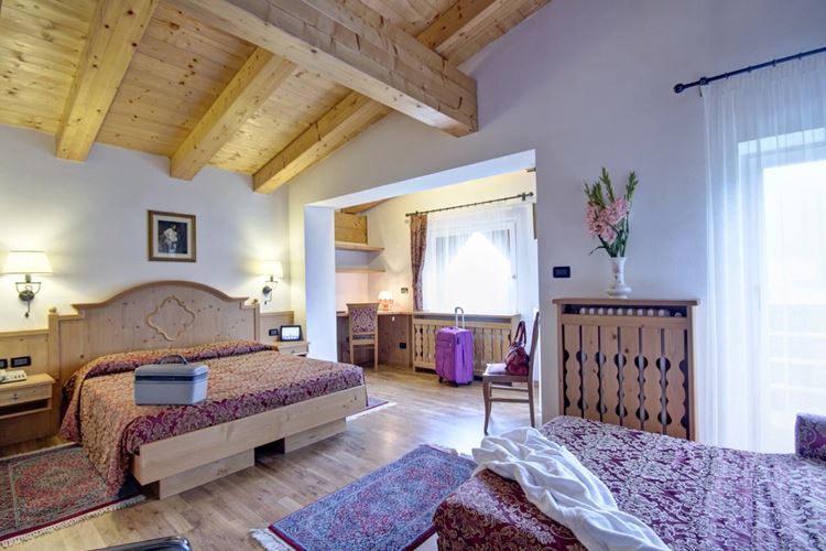3lůžkový pokoj Comfort, Hotel Des Alpes, Cortina d'Ampezzo, CK GEOVITA