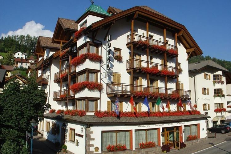 Hotel Dolomiti Madonna, Ortisei, Val Gardena, Itálie, CK GEOVITA