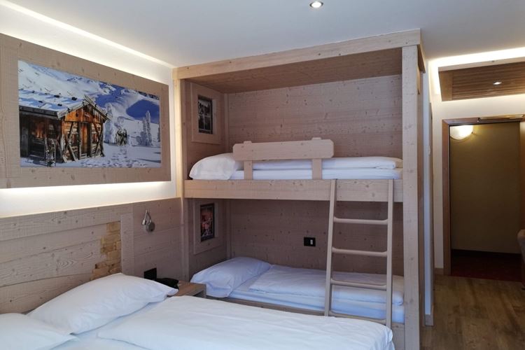 4lůžkový pokoj Comfort Family, Hotel Gardenia, Passo Tonale, Itálie, CK GEOVITA