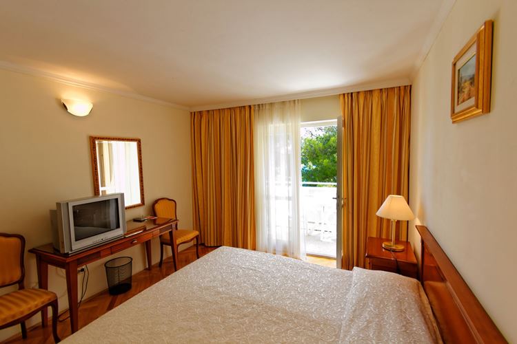 2lůžkový pokoj Comfort (Dependance), Hotel Jadran, Seget Donji, Trogir, Chorvatsko, CK GEOVITA