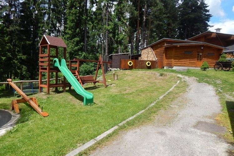 Dětské hřiště,  Hotel Poľovník,  Demänovská Dolina - Nízké Tatry, Slovensko, CK GEOVITA
