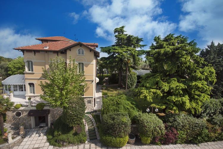 Hotel Villa Maria, Desenzano del Garda, Lago di Garda, Itálie, CK GEOVITA