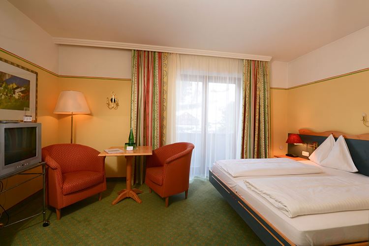 3lůžkový pokoj, Hunguest Hotel Heiligenblut