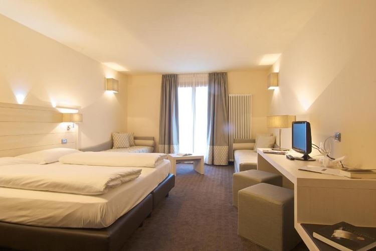 4lůžkový pokoj, Hotel Le Blanc, Monte Bondone, Itálie, CK GEOVITA