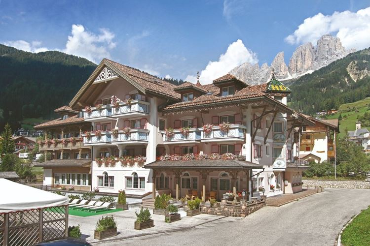 Park Hotel & Club Diamant, Union Hotels, Campitello di Fassa, Val di Fassa, Itálie, CK GEOVITA