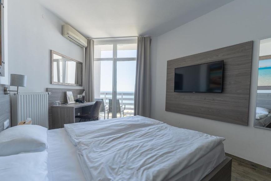 Dvoulůžkový pokoj s výhledem na moře a na jezero,  Barbara Piran Beach Hotel & Spa, CK GEOVITA