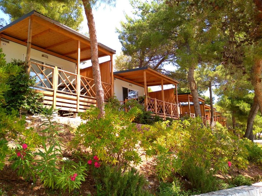 Mobilní dům STANDARD (32 m2) 50-150 m od moře, Camping Belvedere, Trogir, CK GEOVITA