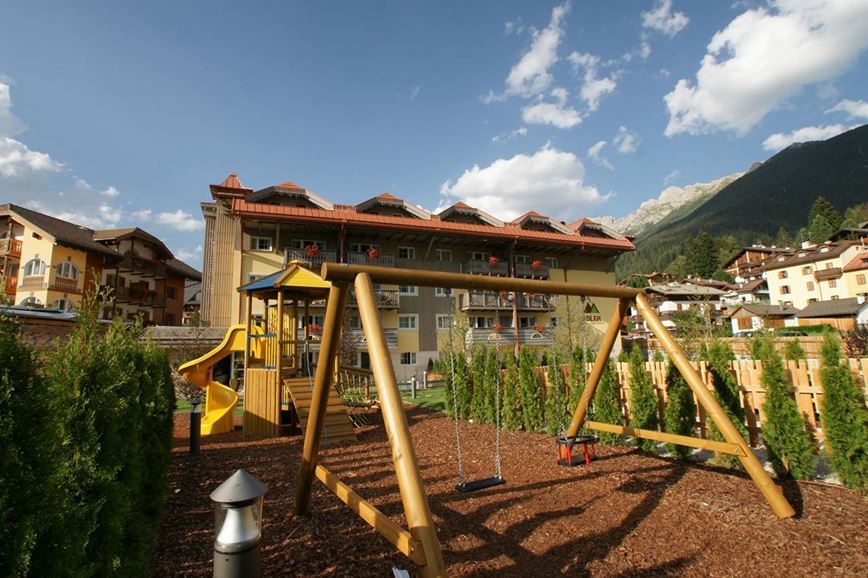 Dolomiti Clubres Adler Aparthotel, Moena, Alpe Lusia, Val di Fassa, Itálie, CK GEOVITA