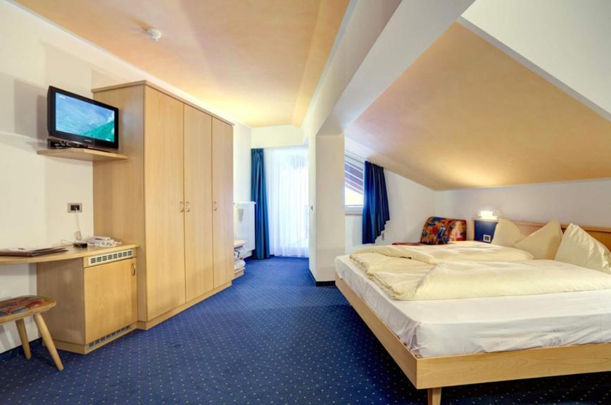 Dvoulůžkový pokoj, Good Life Hotel Zirm, Obereggen, CK GEOVITA