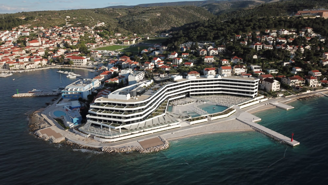 Grand Hotel View, Postira, Osrov Brač, Dalmácie, Chorvatsko, CK GEOVITA