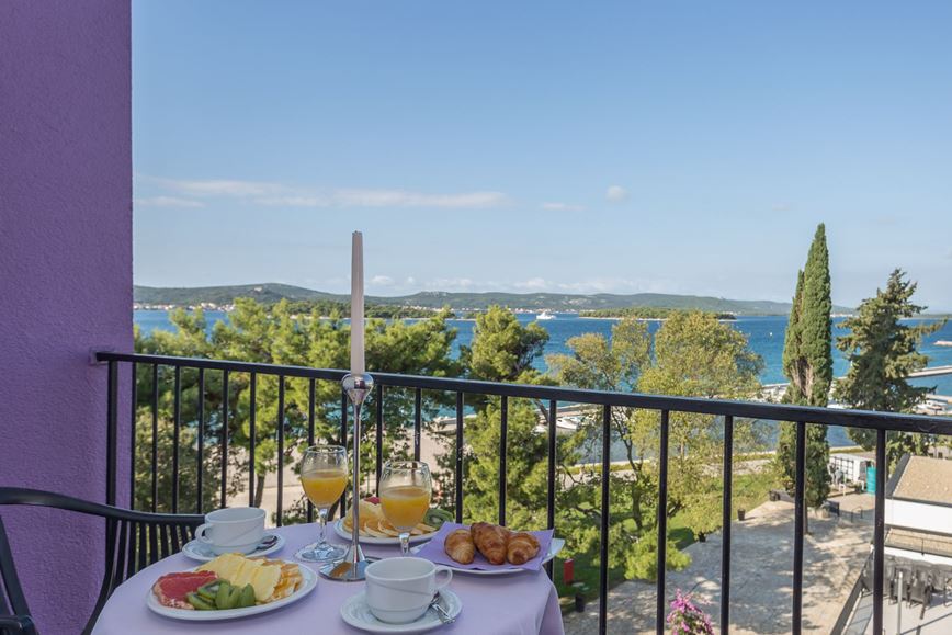 2lůžkový pokoj Superior s výhledem na moře, Hotel Adriatic, CK GEOVITA