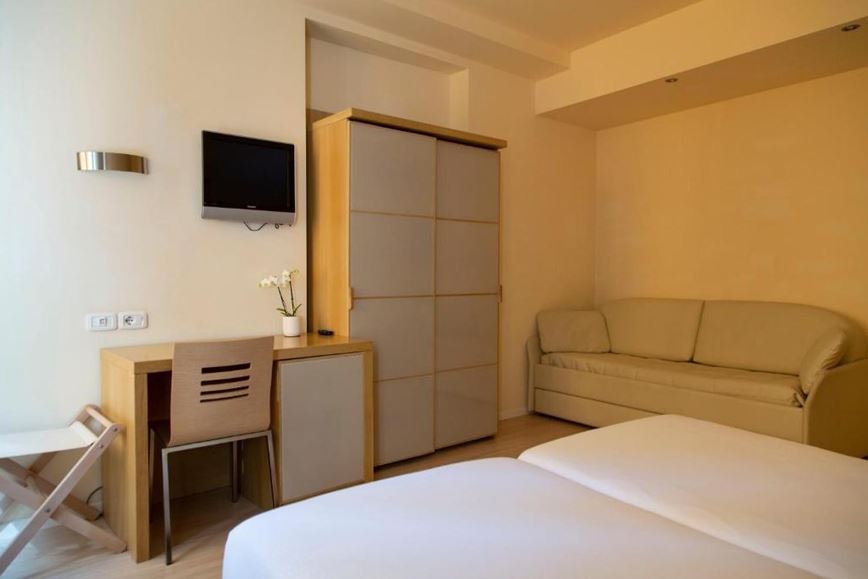 2lůžkový Junior Suite s balkonem, Hotel Antico Borgo, Lago di Garda, CK GEOVITA