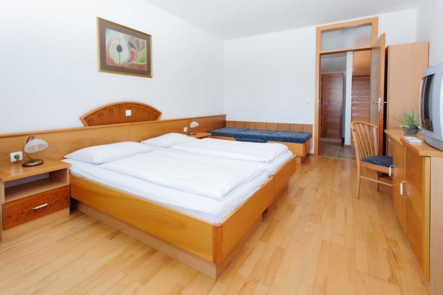 2lůžkový pokoj, Hotel Brinje, Rogla, Slovinsko, CK GEOVITA