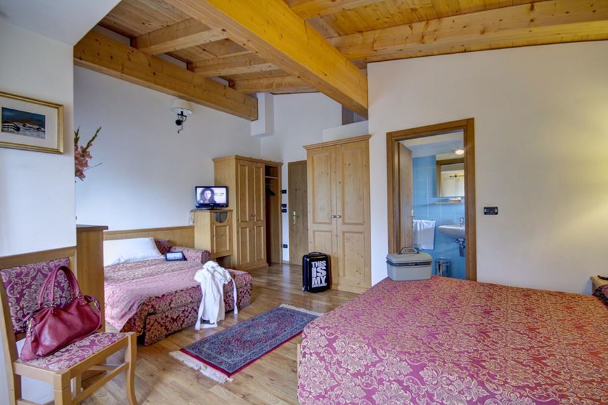 3lůžkový pokoj Comfort, Hotel Des Alpes, Cortina d'Ampezzo, CK GEOVITA