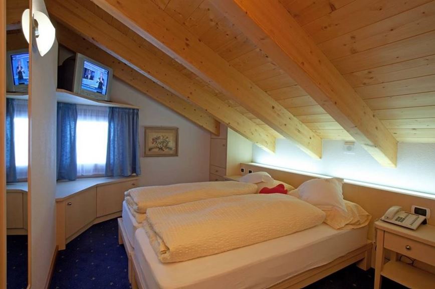2lůžkový pokoj, Hotel La Suisse, Livigno, Itálie, CK GEOVITA