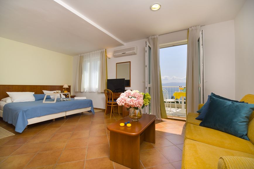 2lůžkový pokoj Premier s výhledem na moře, Hotel Labineca, Rabac, Chorvatsko, CK GEOVITA