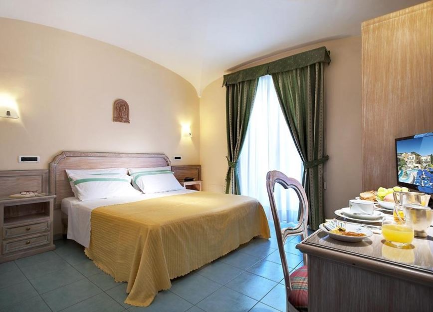 2lůžkový pokoj Standard s balkonem, Hotel Royal Terme, Ischia, CK GEOVITA