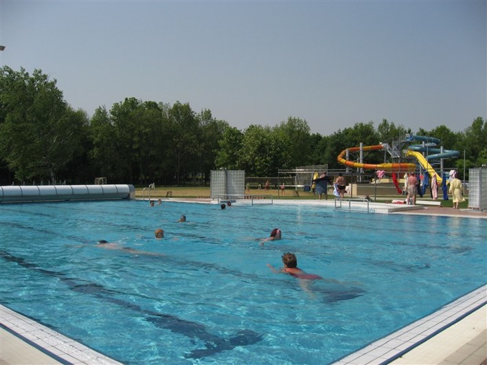plavecký bazén, lázně Bükfürdo. Dovolená v Maďarsku s cestovní kanceláří Geovita