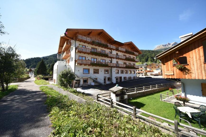 Avisio Park hotel, Soraga di Fassa, Dolomity, Itálie.