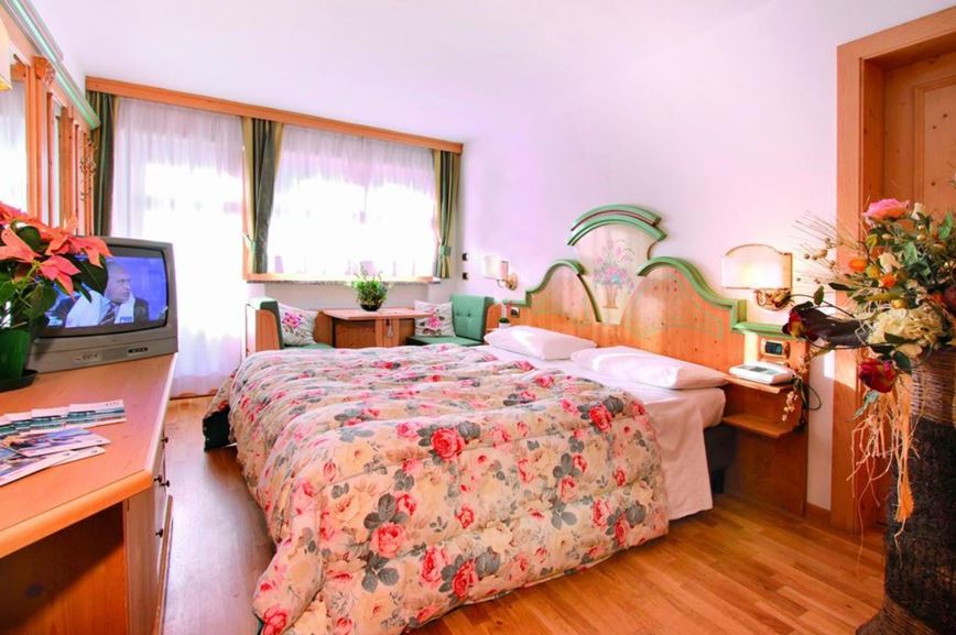 2lůžkový pokoj Classic, Schloss Hotel & Club Dolomiti, Canazei, CK GEOVITA