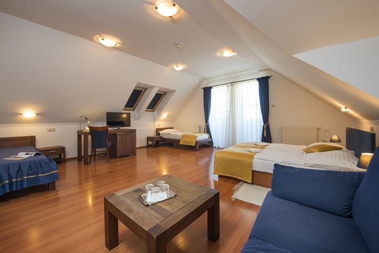 3lůžkový pokoj, Hotel Amalia, Vysoké Tatry - Nová Lesná, Slovensko, CK GEOVITA