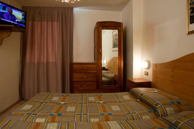 1lůžkový pokoj, Hotel Chalet Alpino, Passo Tonale, CK GEOVITA