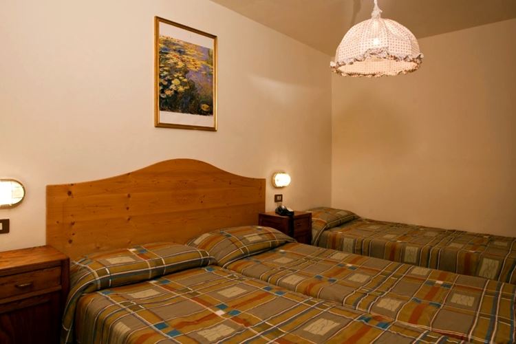 3lůžkový pokoj, Hotel Chalet Alpino, Passo Tonale, CK GEOVITA