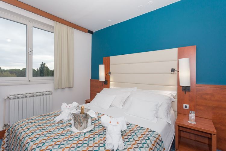 2lůžkový pokoj Comfort Plus s výhledem do parku, Hotel Kornati, CK GEOVITA