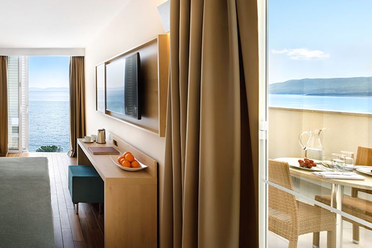 2lůžkový pokoj Superior s balkonem, Valamar Bellevue Resort, Rabac, Chorvatsko, CK GEOVITA