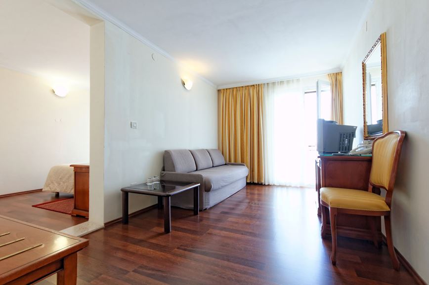 Apartmán Deluxe (Dependance), Hotel Jadran, Seget Donji, Trogir, Chorvatsko, CK GEOVITA