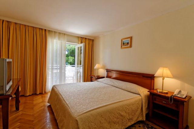 Apartmán Deluxe (Dependance), Hotel Jadran, Seget Donji, Trogir, Chorvatsko, CK GEOVITA